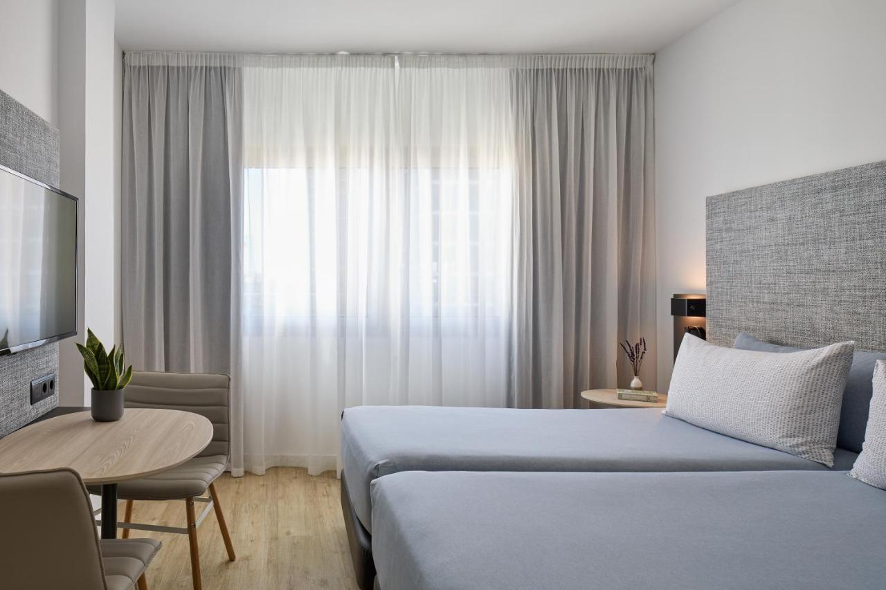 Hotel Barcelona Apolo, Affiliated by Meliá Esterno foto