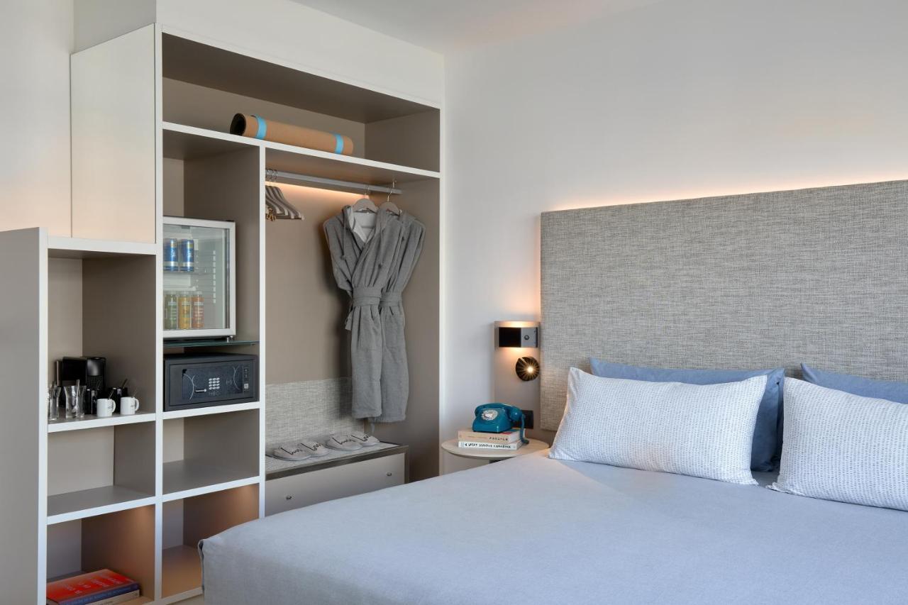 Hotel Barcelona Apolo, Affiliated by Meliá Esterno foto
