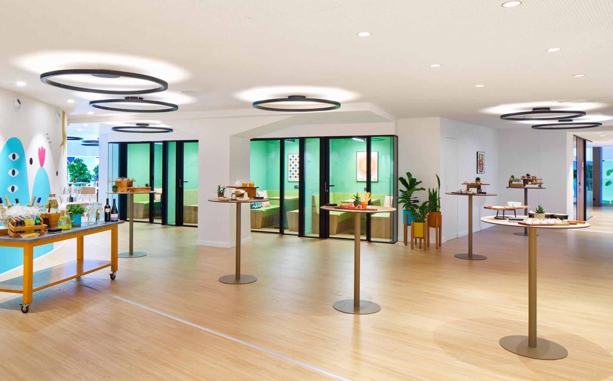 Hotel Barcelona Apolo, Affiliated by Meliá Esterno foto