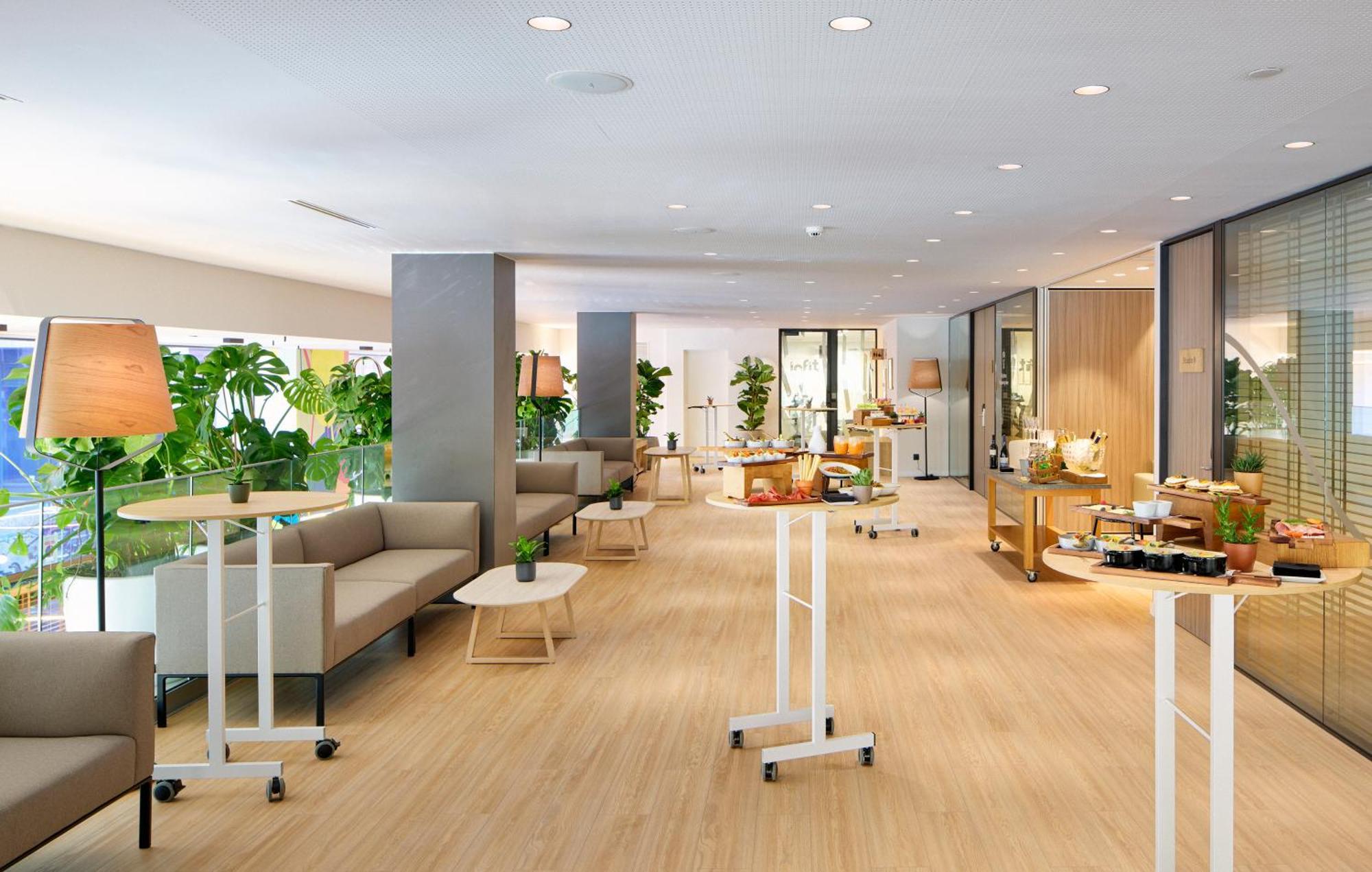 Hotel Barcelona Apolo, Affiliated by Meliá Esterno foto